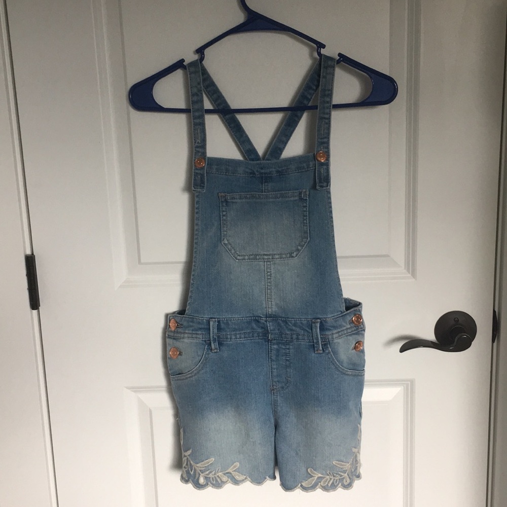☀️Girls Cat & Jack overalls☀️